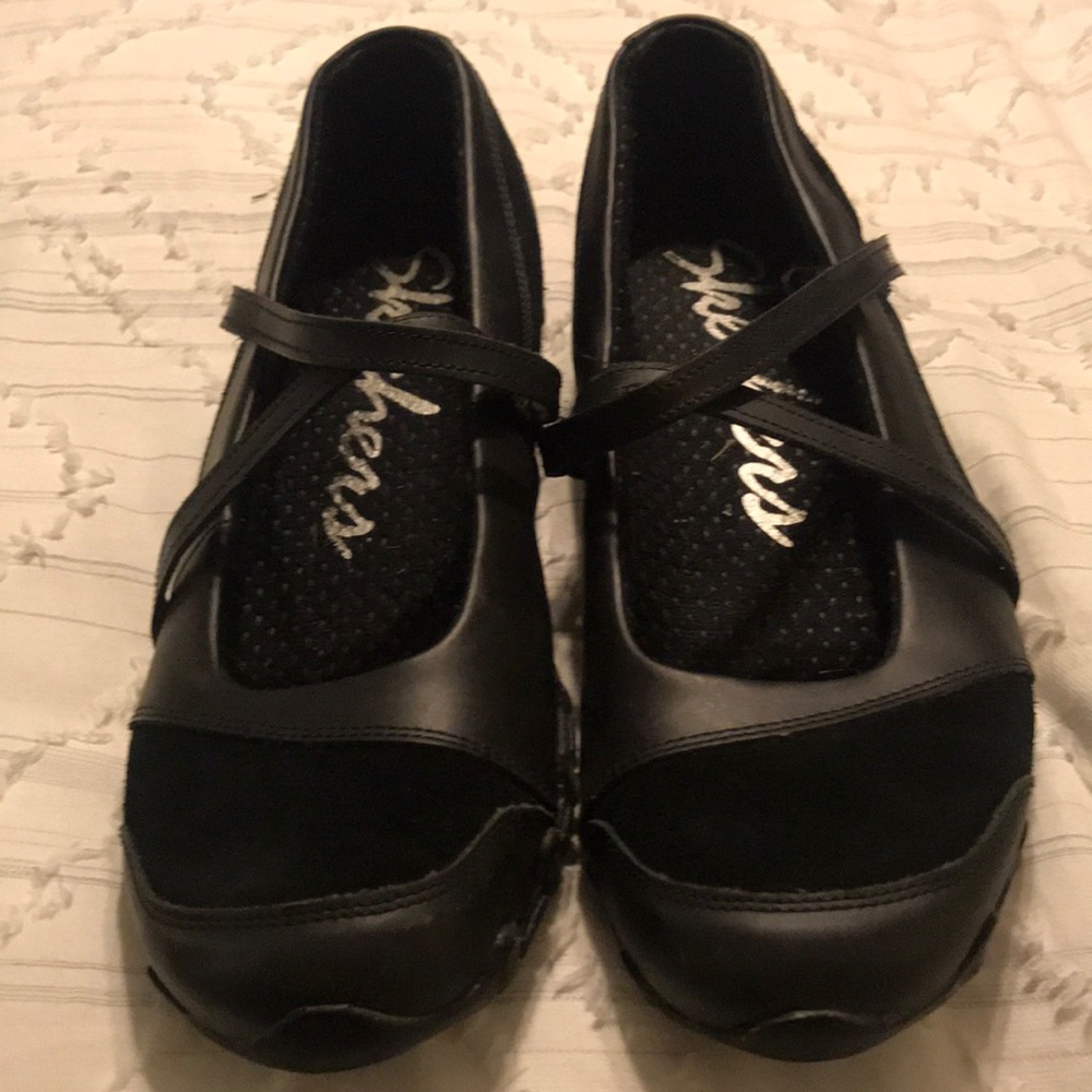 Sketchers shoes